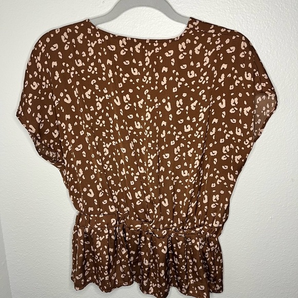 Nine West Brown Leopard Print Wrap Peplum Top – Size M - Picture 3 of 4